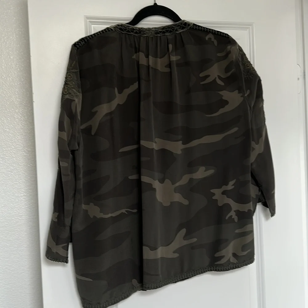 Johnny Was Silk Camo Blouse - Picture 6 of 9
